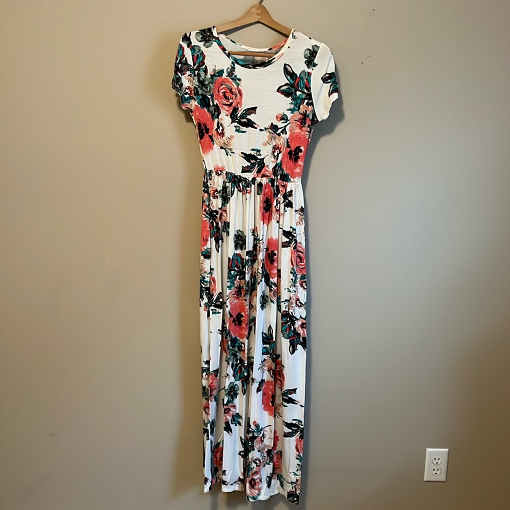 Reb &J. Maxi drees
